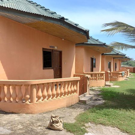 Biriwa Comfort Beach Resort المظهر الخارجي الصورة
