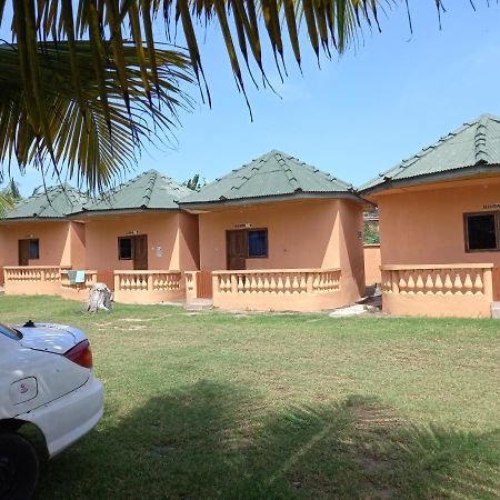 Biriwa Comfort Beach Resort المظهر الخارجي الصورة